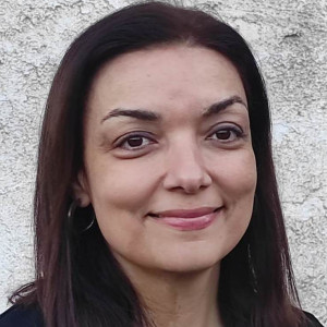 Америса Баста