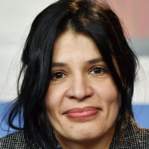 Теона Митевска