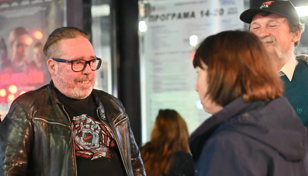 Odeon Cinema - 12 Bar