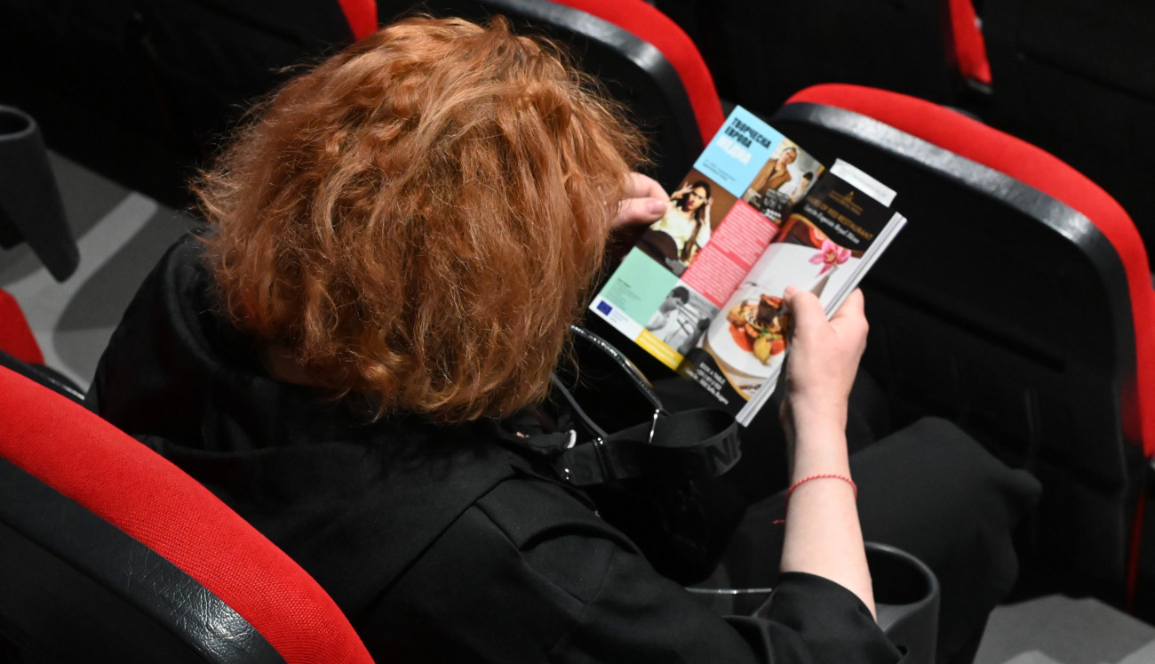 Odeon Cinema - 12 Bar