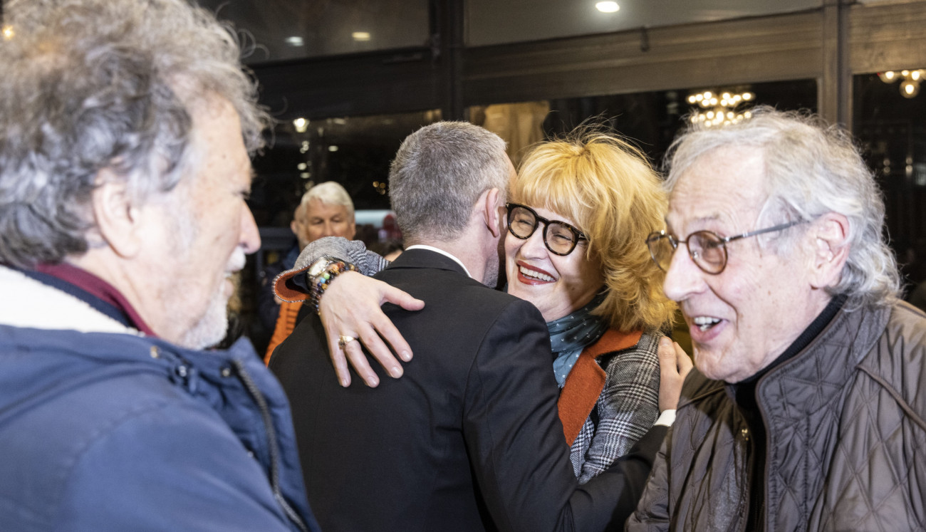 Lumiere Cinema - Flesh