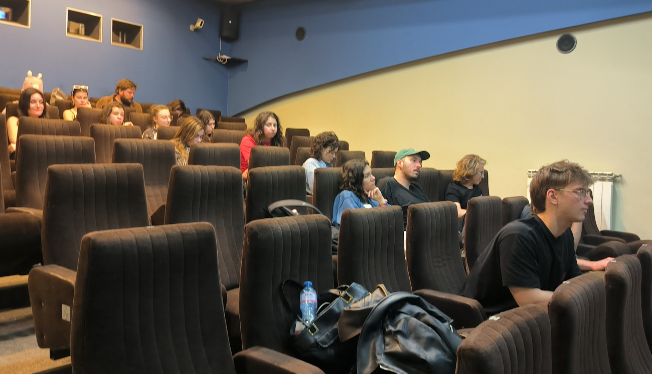 French institute - "Toxic"