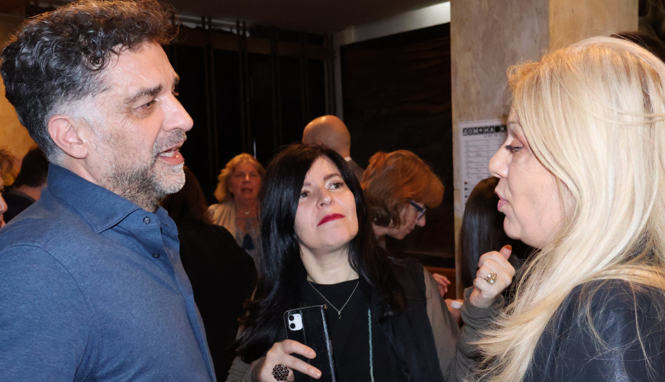 Cinema house - "Long Good Thursday"