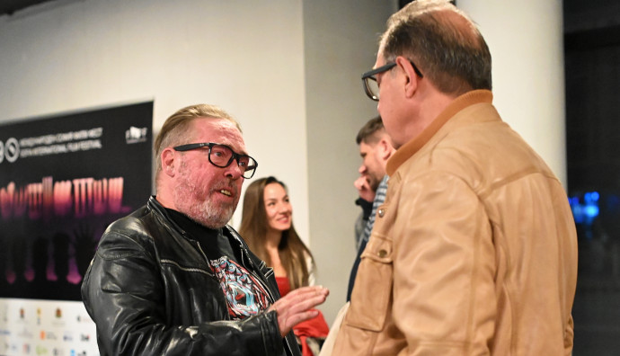 Кино "Одеон" - Дванадесет такта