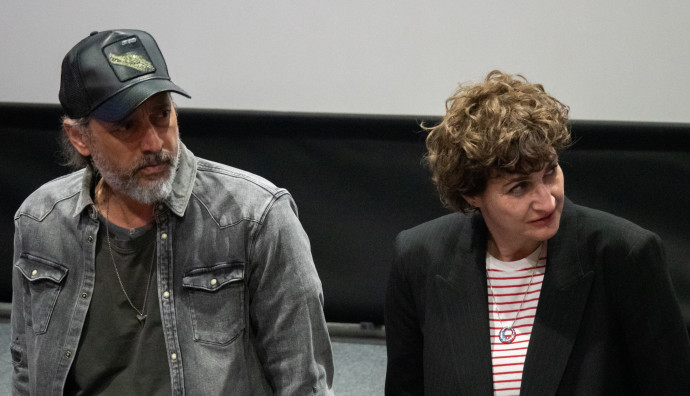 Кино Одеон - "Почакай да чуеш"