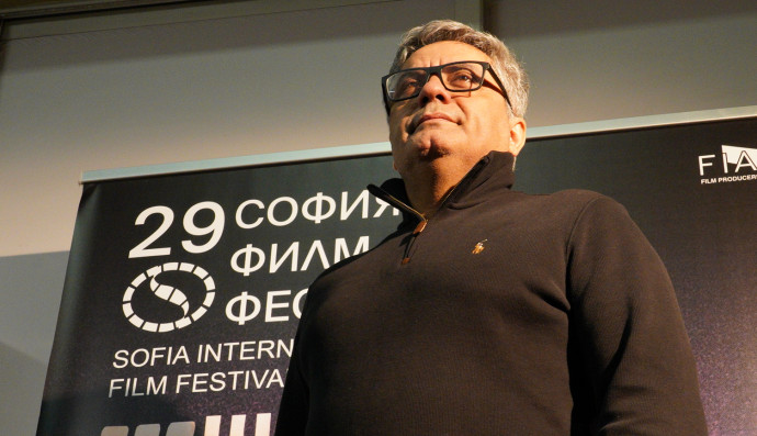 Културен център "G8" - "Семената на свещената смокиня"