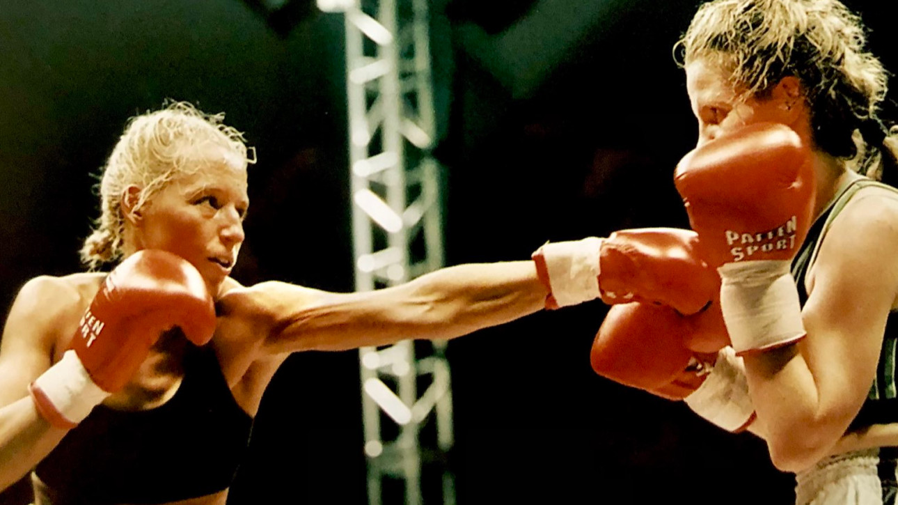 ПОХОДЪТ НА АМАЗОНКИТЕ