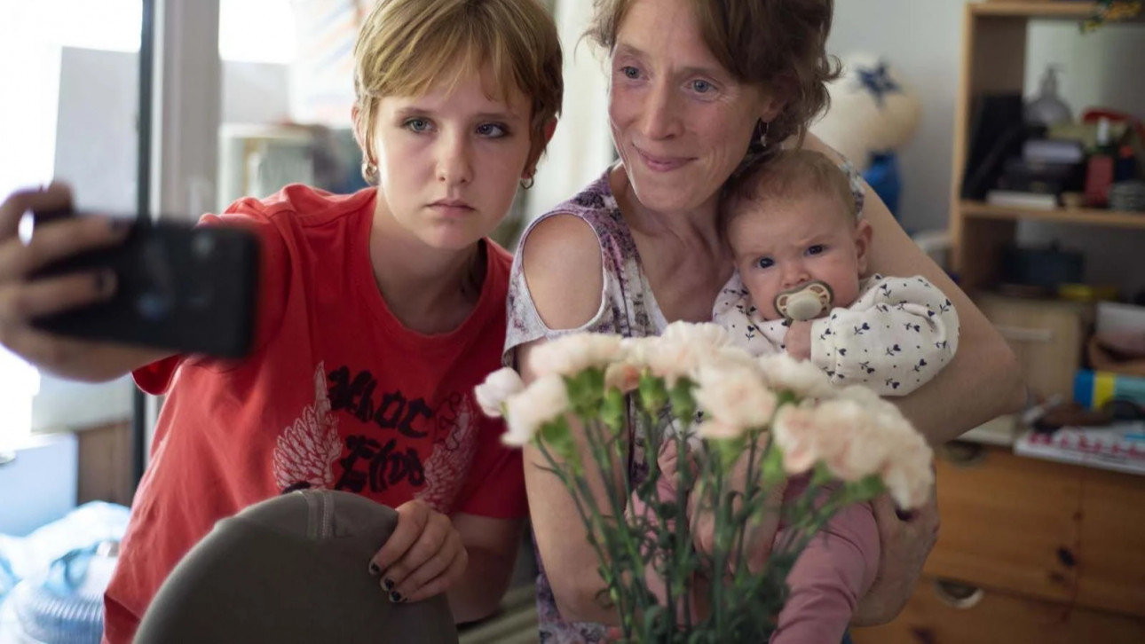 Наградените в Кан творби „Звукът от падането“ и „Млади майки“ с премиери на 30-ия юбилеен София Филм Фест